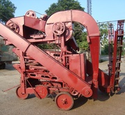  Зерноочистительную  машину ОВС-25